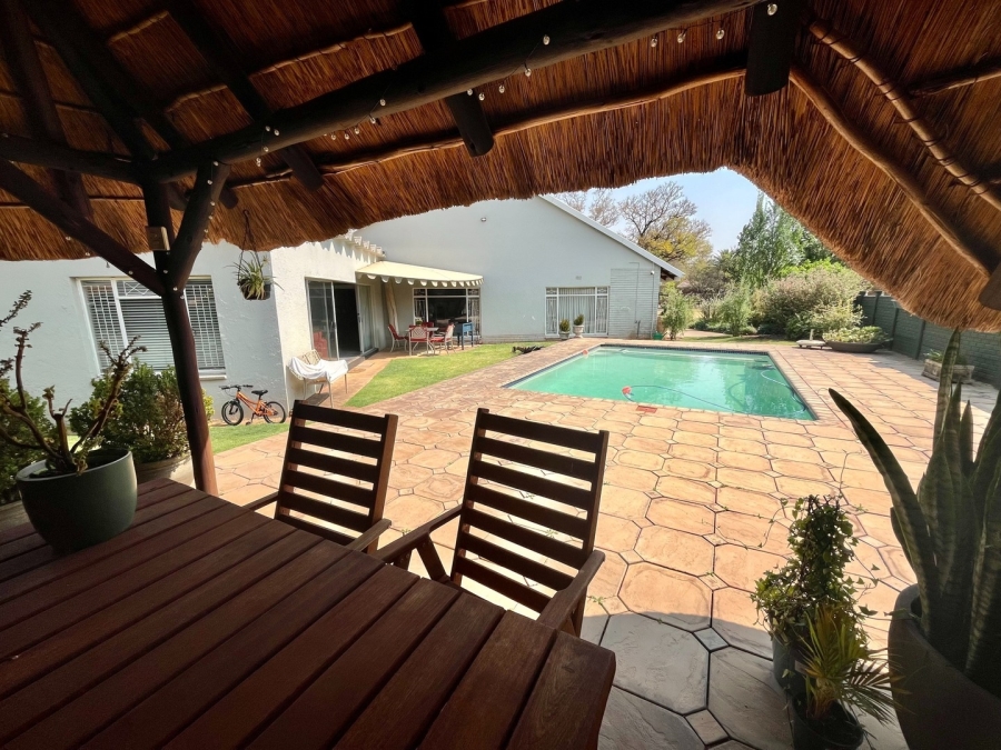 4 Bedroom Property for Sale in Flamwood North West